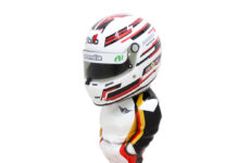 HELMET MINI DISPLAY STAND WHITE RED