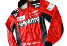 OMP ONE-S FIA公認 レーシングスーツ スポンサーロゴプリント施工